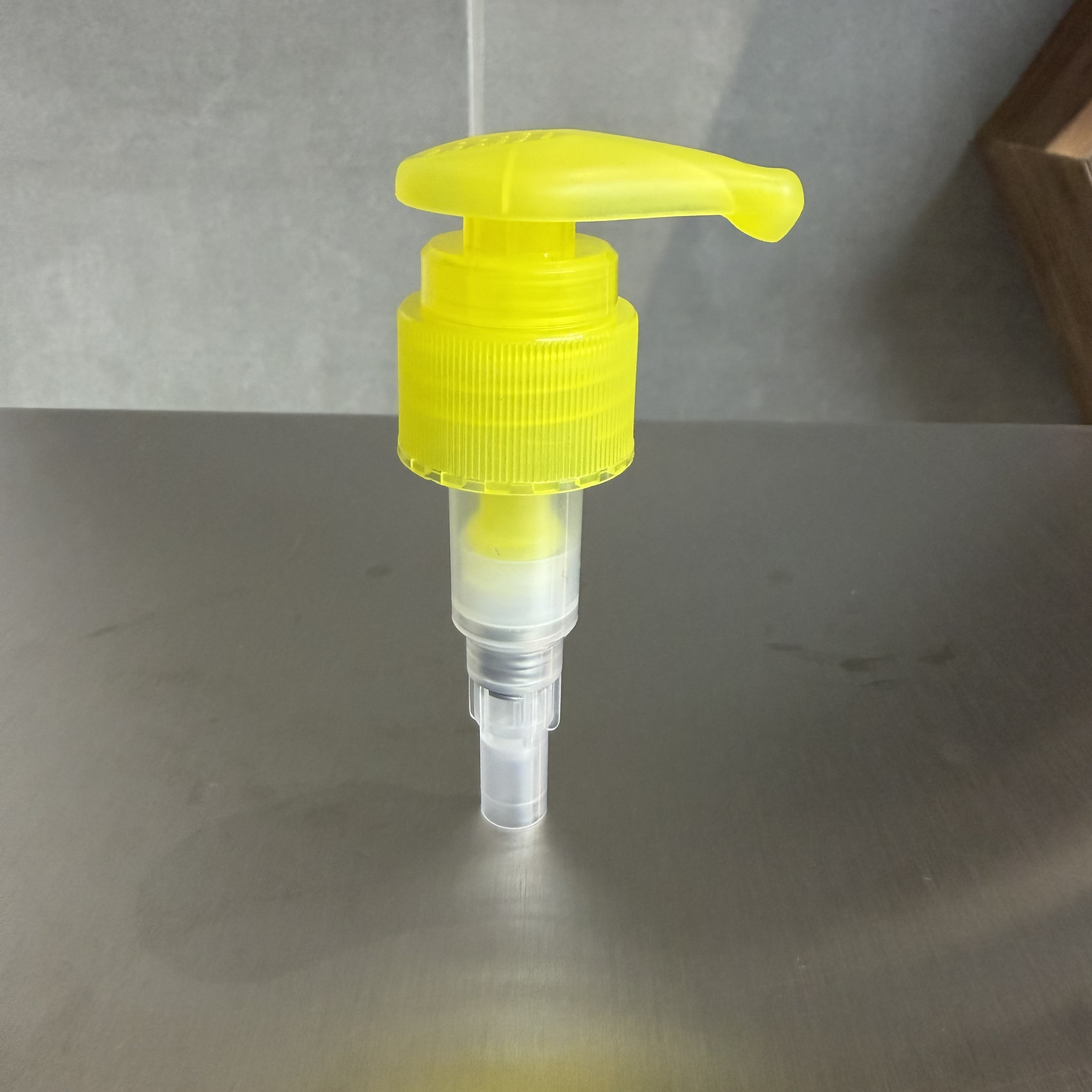 28/410 plastic lotion pump for babylotion babycare wash&shampoo