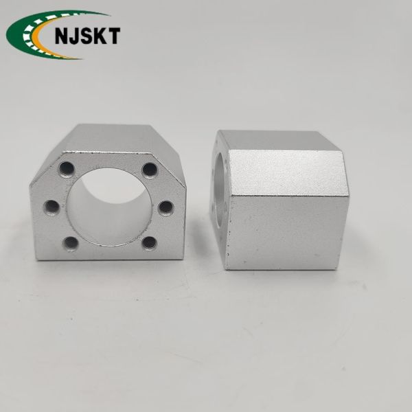 32mm Diameter Ballscrew Nut Housing Compact DSG1616 High Durability