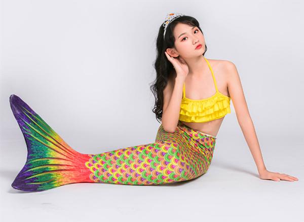 Spandex Material Childrens Mermaid Tails , Realistic Mermaid Tails For Kids