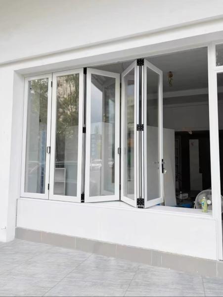 Self-Cleaning Glass Folding Windows - Hydrophobic Nano Coating