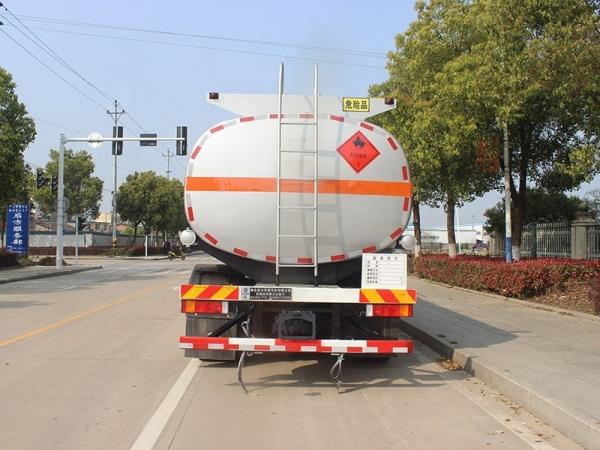 Factory Direct Price Dongfeng Jincheng 6x2 19.9cbm Flammable Fluid Methanol Crude Oil Chemical Tank Truck