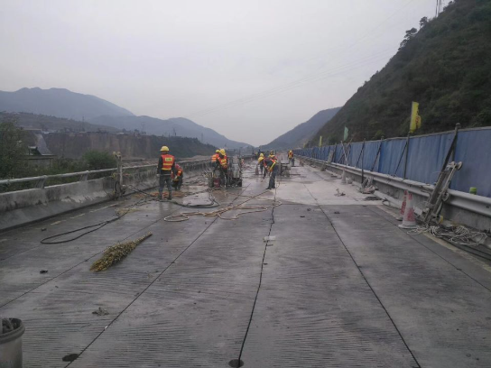 High Power Hydraulic Diamond Wire Sawing Machine For Stone And Concrete Cutting