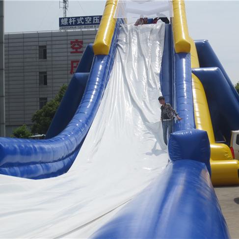 Largest PVC Inflatable Water Slide for Adults for Summer Outdoor Fun and Safe to Use in Schools