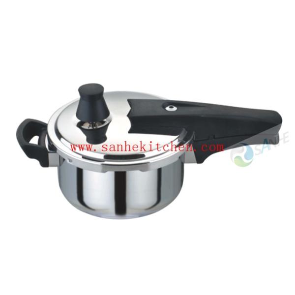 Triple bottom stainless steel Pressure cooker,thickness 1.0mm