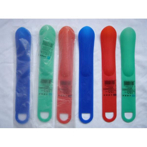 Рожок ботинка ПП зеленого цвета голубого красного цвета пластиковый короткий обращанный с подгонянным логотипом
