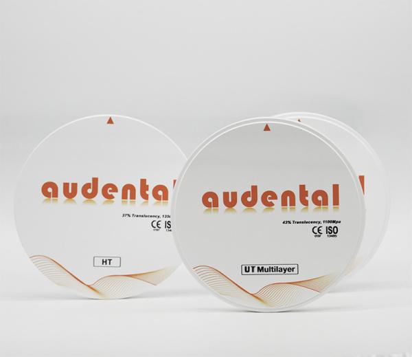 Carillas dentales de zirconio ultratranslúcido multicapa en blanco UTML