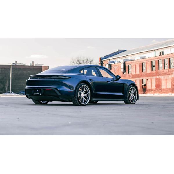 Rohana RFX11 Porsche a forgé des roues