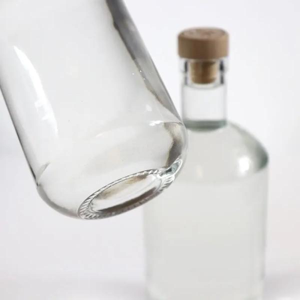 Collar Glass 750ml 500ml 375ml 200ml 100ml Vodka Spirit Gin Rum Liquor Bottle for Cosmetic