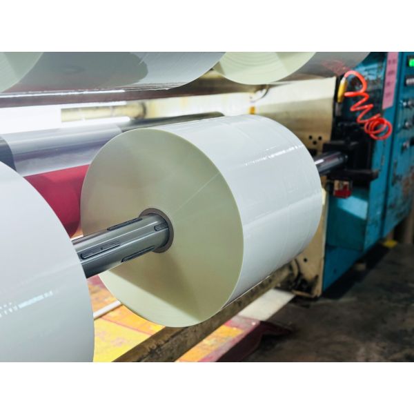 100mm to 2200mm Width Food Grade Clear Laminating Film Roll with Glossy Finish for Enhanced Durability