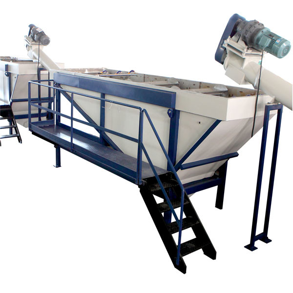 Línea de lavado de botellas de PET racionalizada 490kw Máquina de reciclaje de plástico industrial 500 - 3000kg/h