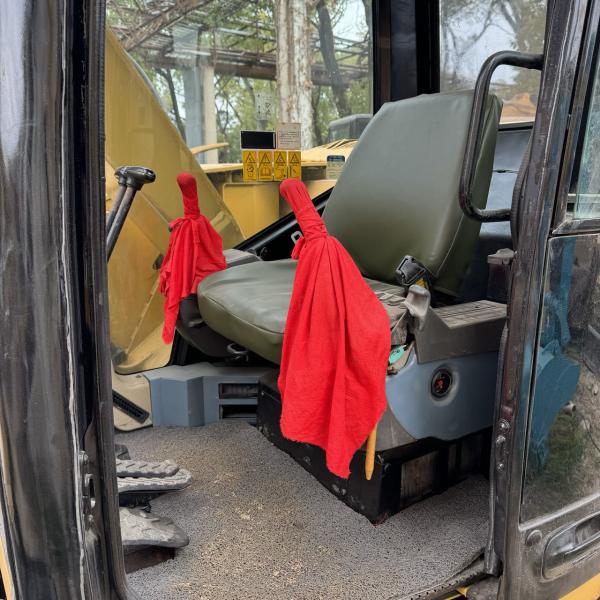 Affordable CAT308c Excavator with Strong Power Original Hydraulic Cylinder Included