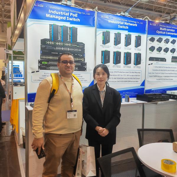 Мультимодный преобразователь СМИ Гигабит 850nm SFP Ethernet Unmanaged 2KM CE FCC Compliant