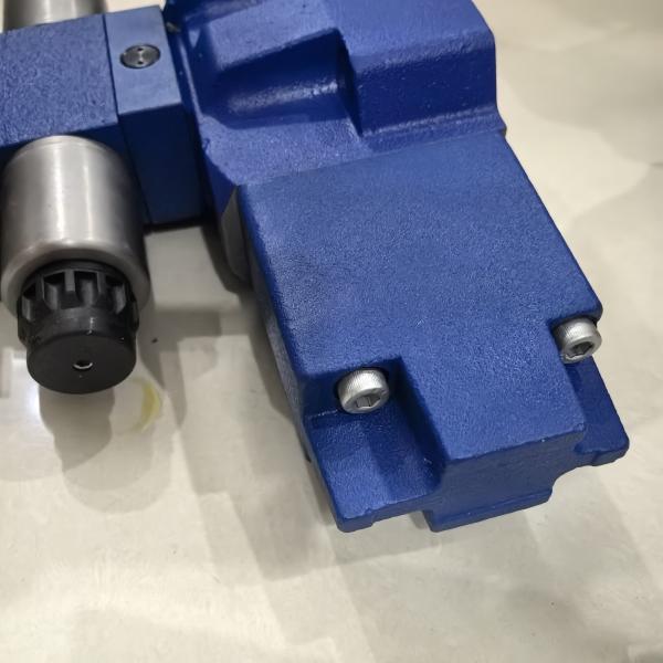 Válvula solenoide original e nova Rexroth R900958788 em existência