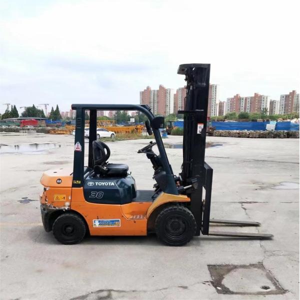 Toyota original japonesa de 3 toneladas con mayor eficiencia térmica en stock