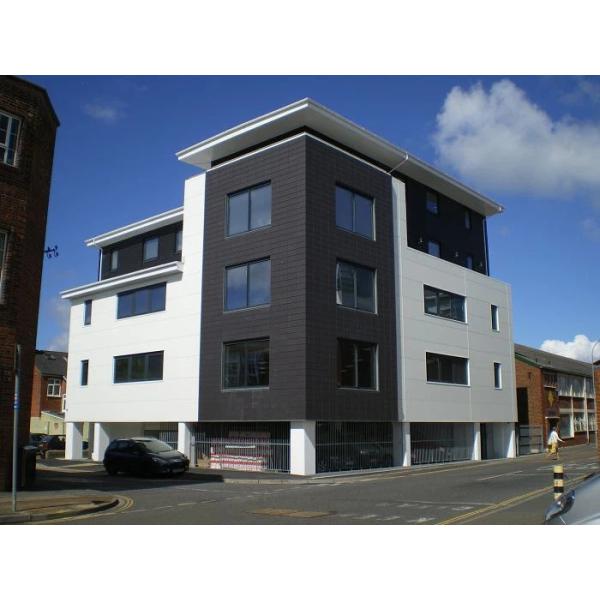 Q235B Сырье из стали Многоэтажное стальное здание Окрашенная / оцинкованная поверхность