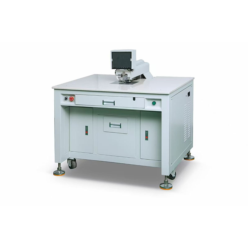 Semi-auto CCD Guide Hole Punch Machine For Anodized Aluminum Label