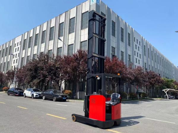 2.5 T Power Sitting Pallet Stacker com bateria de 48V 500AH