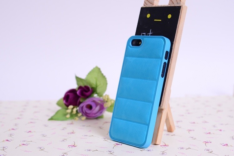 Multicolor Embossing Iphone 5 Hard Shell Case With 3-Layer Protection