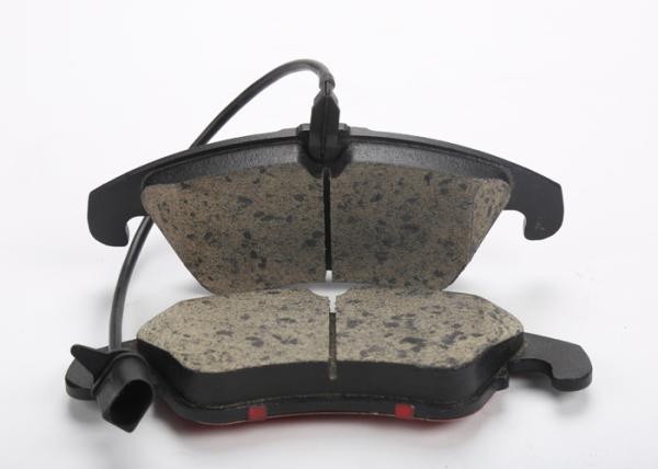 High Performance Ceramic Brake Pads Low Noise And Dust ODM Service