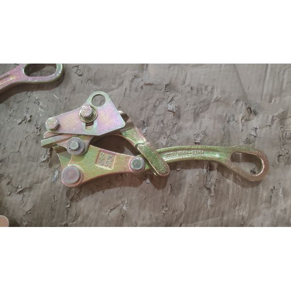 3T Heavy-Duty Cable Clamp with 30 kN Rated Load for 16–32mm Conductors in High-Strength Steel
