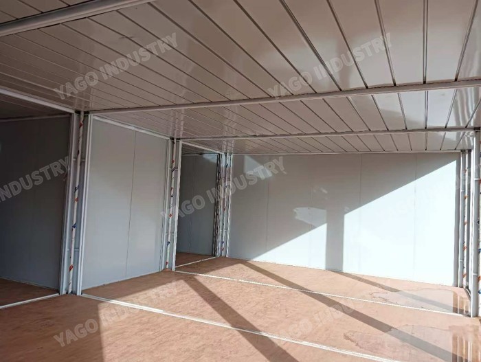 Modular Flat Pack Container with Q235 Galvanized Steel Profile and 75mm Fire-Retardant Rock-Wool Sandwich Panel for Temporary Construction Camp Worker Living Quarters