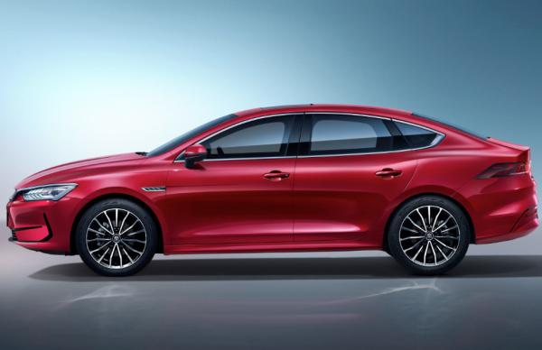 Full Electric Compact Qin Plus BYD EV Car High Performance