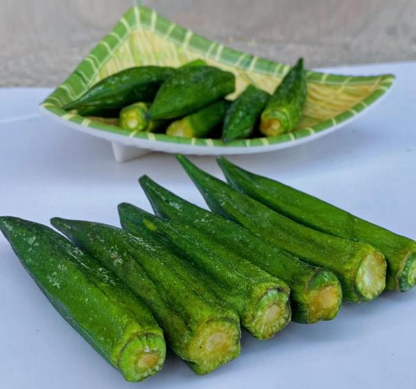 Vácuo orgânico fresco e natural Fried Okra da baixa temperatura dos petiscos dos vegetais secados