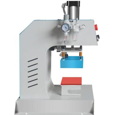 800kg Electric Logo Embossing Machine , Practical Leather Embossing Equipment