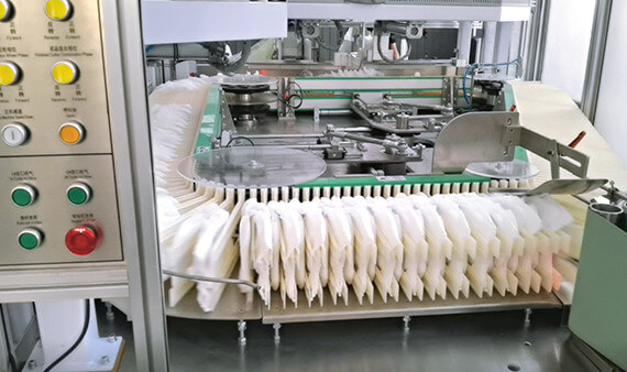 Full Servo Driven T Shape Diaper Manufacturing Machine ISO9001 Certified