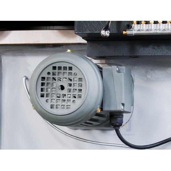 Une toute nouvelle machine de fraisage à tourelle 4H 4HW avec fraisage manuel à haute performance