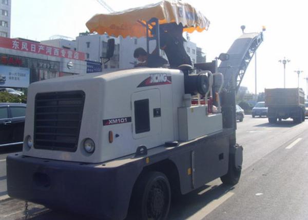 Wheeled Cold Milling Machine , Hydraulic Mechanical Drive System Pavement Milling Machine