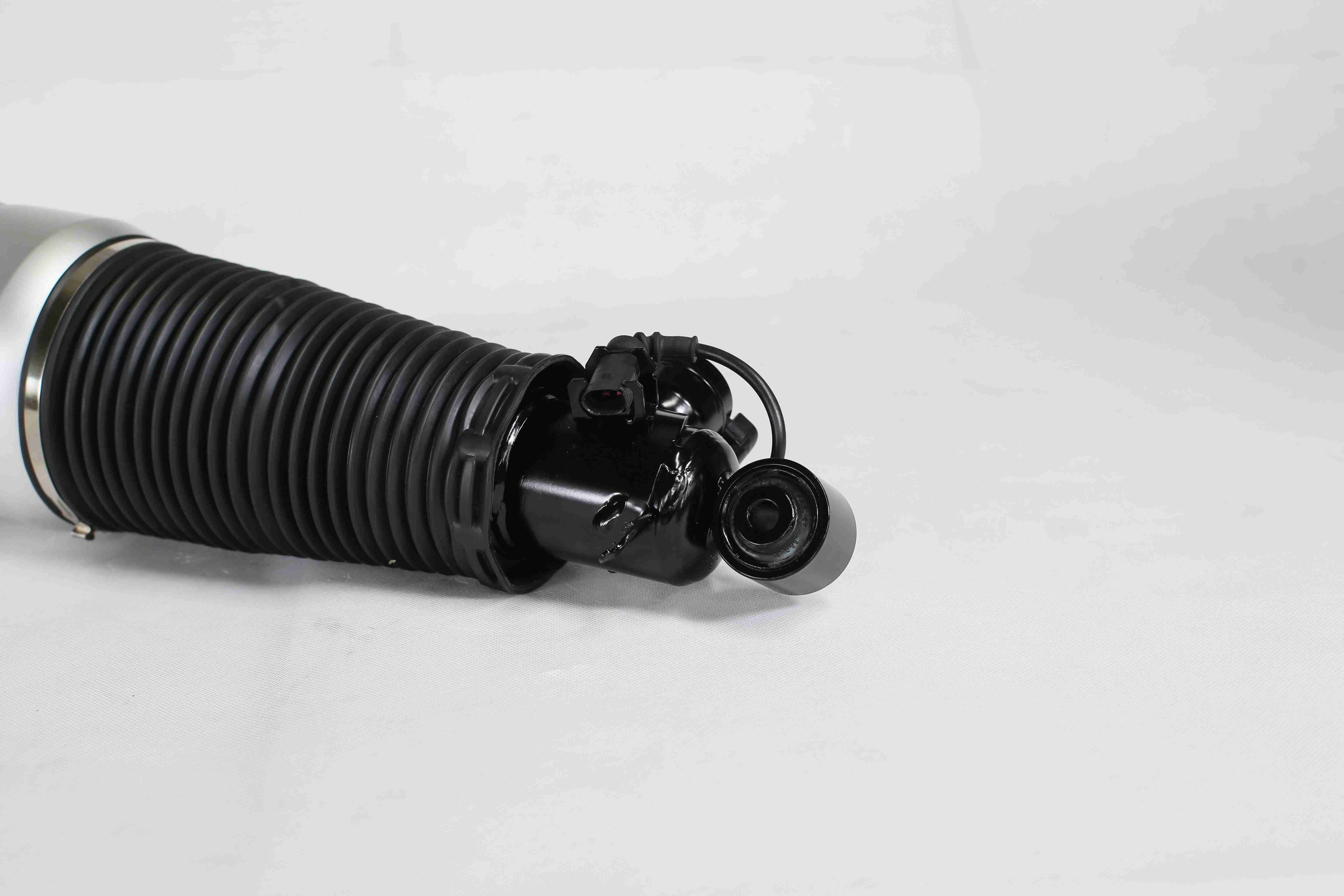 Приспособительный VW Фольксваген зада распарывает фаэтон Порше Q7 7l8616019d