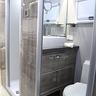 Hard Top Campsite Caravan Ride Dirt Camper Van Dirt Caravan Adventure Travel Large Caravan Ride