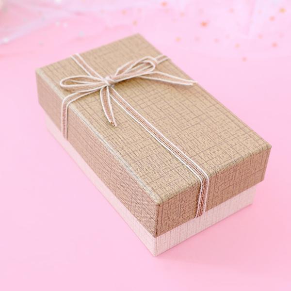 RIgid Gift Boxes Packaging For LipstickPerfumes Keychains Birthday Valentine's Day Gifts