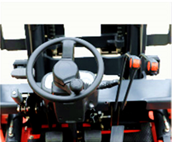 3.5 Ton Diesel Forklift Truck 6m Lifting Height LED Lighting For Power Consumption