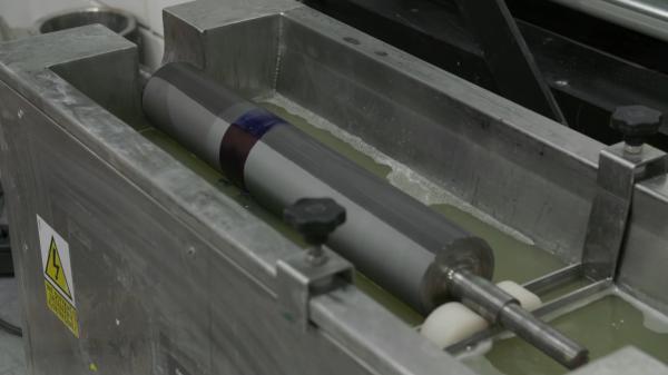 Ultrasonic Cleaning Commercial Printing Equipment with Ultrasonics and Rotating System