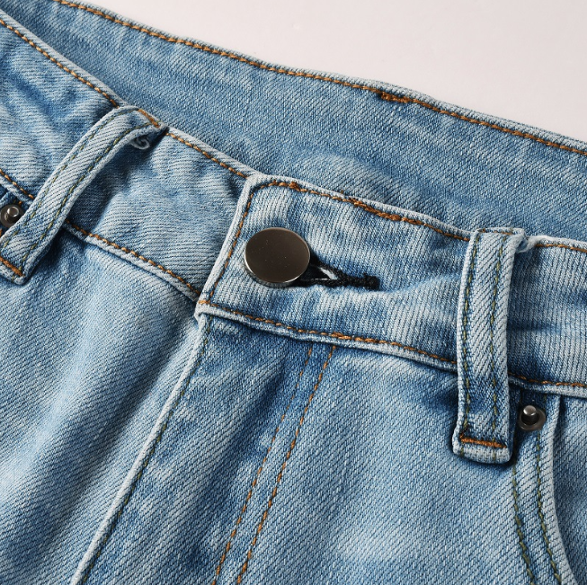 Light Washed Men's Jeans Mid Rise Flare Denim Jeans With Whisker Detailing
