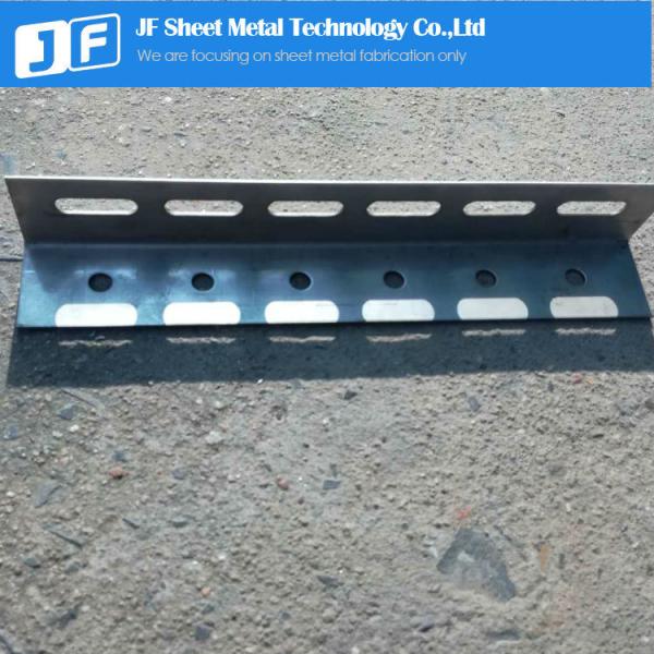 Pièce d'estampage de flexion personnalisée de moto de fabricant