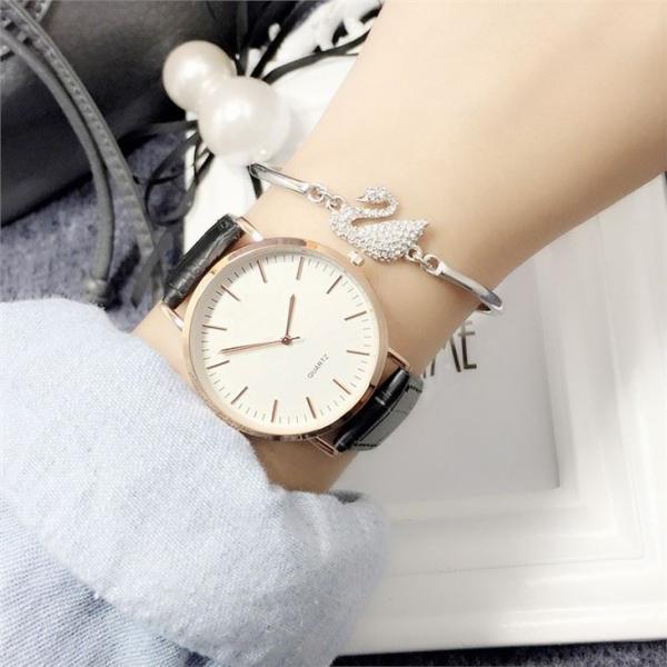 Classic Diamond Quartz Leather Band Watches For Couple Designer