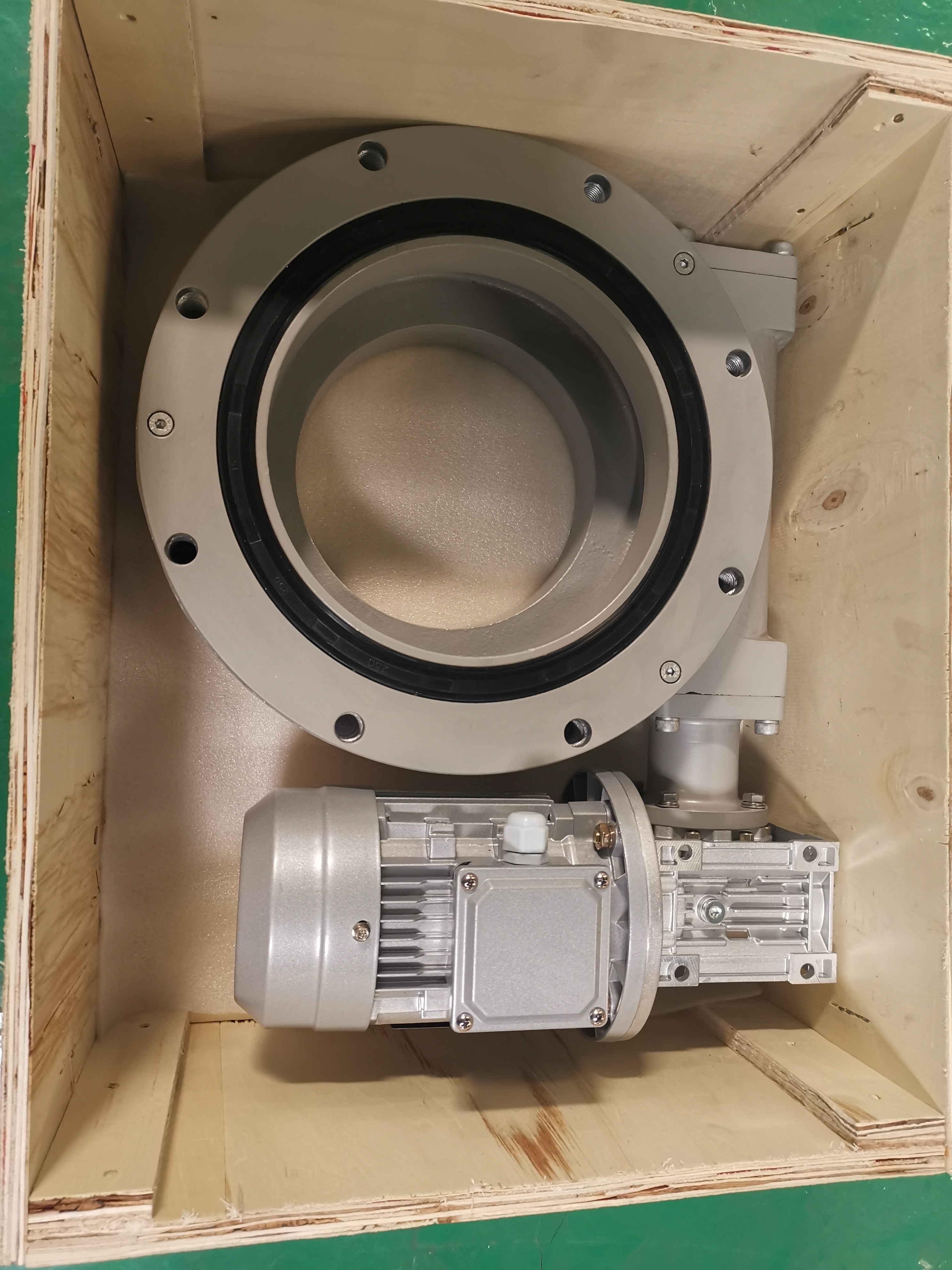 Dual Axis Slew Drive SE14 3388Nm Heavy Duty 42crmo Slewing Ring Bearing