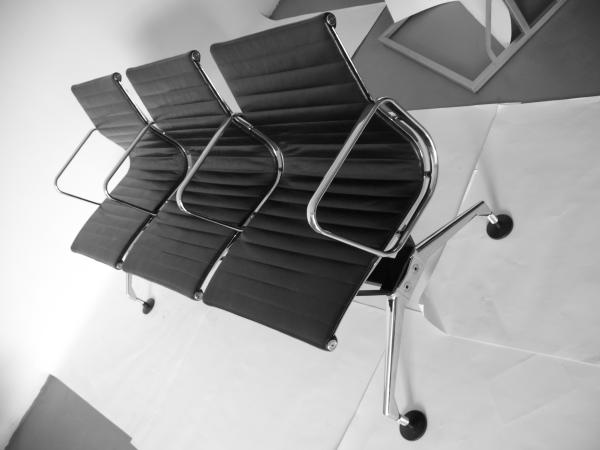 Waiting Room Modern Classic Office Chair 3-4 Seating Dimension W161.5 * D55 * H81 cm