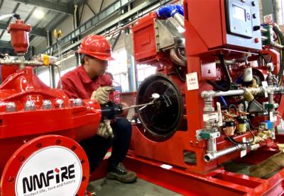Motor diesel profissional vermelho 144KW de bomba de fogo com refrigerar frio da água