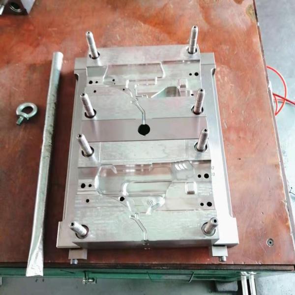 1 Million Shots Multi Cavity Plastic Injection Molding For Toothbrush