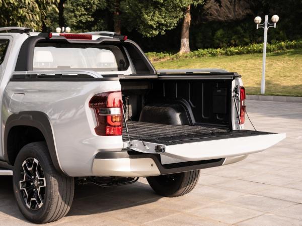 2024 Changan Hunter Pickup 4WD Warrior/Knight Version Dual Motor Standard/Extra Long Box Hybrid SUV/Car