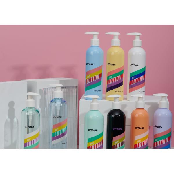 Бутылка круглого ЛЮБИМЦА плеча пластиковая с шампунем 1000ml тела цвета белого насоса оранжевым