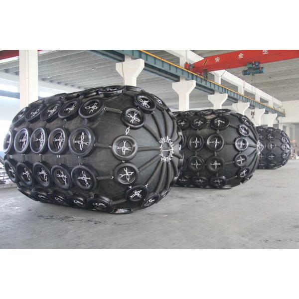 Pneumatic Marine Fender With Harnessing