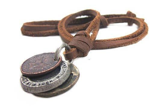 Cowhide joker short men and women fashion multilayer personality necklace