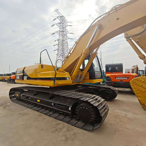 Original Japanese Used Cat 320BL Tracked Excavator Good Condition Low Working Time Wider Tracks Motor Used Excavator for Farm Sale