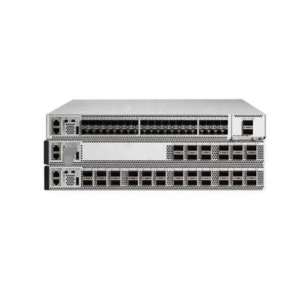 Mise à niveau vers le routeur C8300-2N2S-4T2X 16 ports LAN et fonction de modem pour des performances réseau améliorées