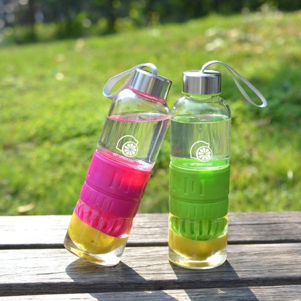 Flasca de agua de infusión de vidrio de 700 ml fácil de llevar al aire libre Bpa libre de Tritán Reutilizable Flasca de vidrio de infusión de frutas Flasca de agua a prueba de fugas boca superior y ancha